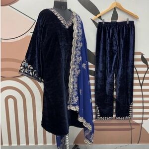Velvet Embroidered Women’s Pant Set in Deep Navy
